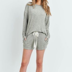 Hacci Top & Short Set